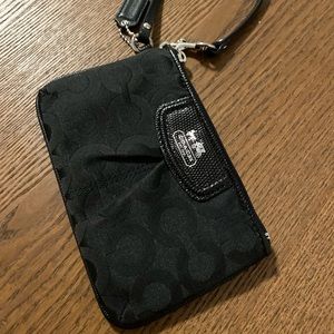 🦋New Year, New Wardrobe Sale🦋 - Coach | Wristlet